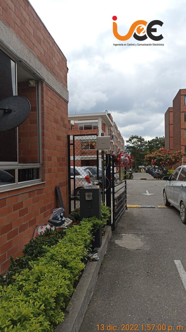 Acceso vehicular de Paseo Real 2, vista 2