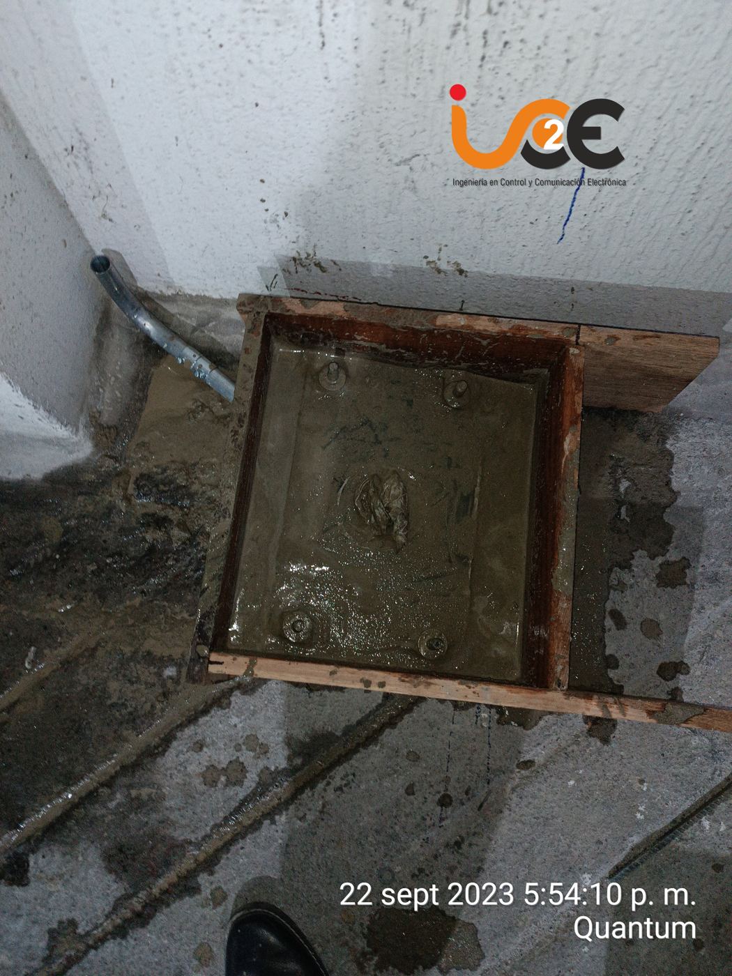 Acceso vehicular del Conjunto Residencial Quantum, vista 2