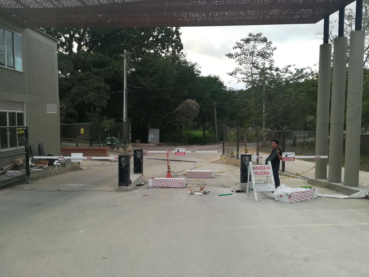 Talanqueras del Parque Industrial Zimura, vista 5
